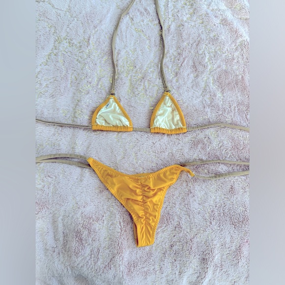 BREEZY RACK chai in sandcastle cheeky bikini set yellow/tan - Picture 4 of 5
